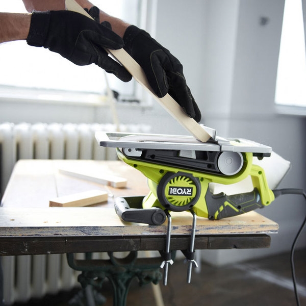 Ryobi EBS800 800W Belt Sander