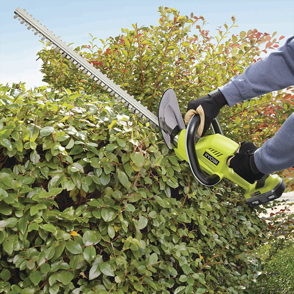 Ryobi Cordless 50cm Hedge Trimmer Starter Kit 18V ONE+