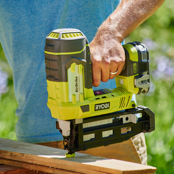 Ryobi 16 Gauge Brad Nailer Kit R18N16GKIT